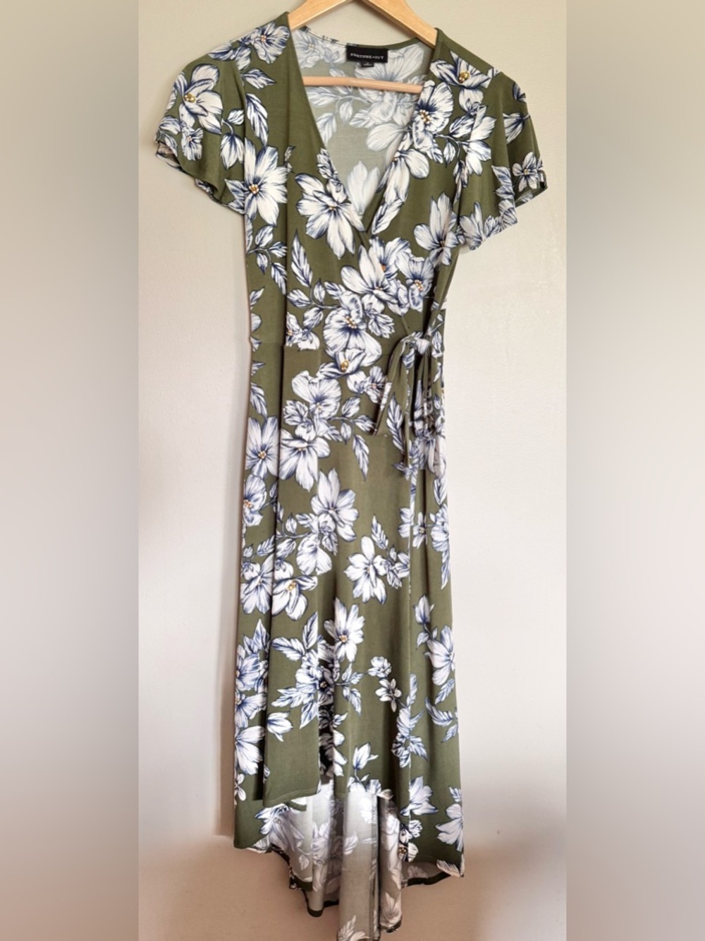 Fortune + Ivy Floral Wrap Dress Green White Midi Hi Low Short Sleeve Size S